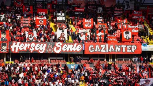 Gaziantep FK taraftarlarından görsel şölen